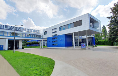 Auf diesem Bild ist die Firmenansicht von NILES-SIMMONS Industrieanlagen aus Chemnitz zu sehen